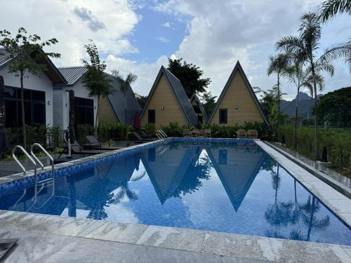 nature resort vangvieng