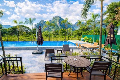 nature resort vangvieng