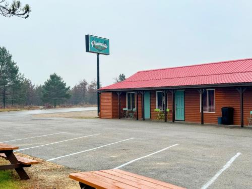 peninsula point lodge
