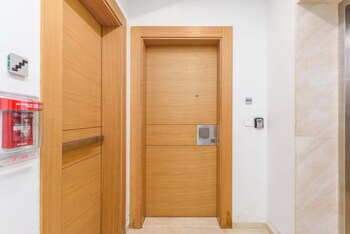 Viva 3-Br Apt In Waterfront Dbayeh,,4 star