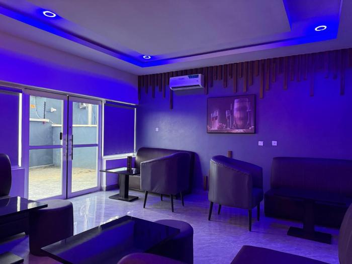 el patevadan hotel and suites