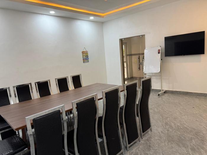 el patevadan hotel and suites