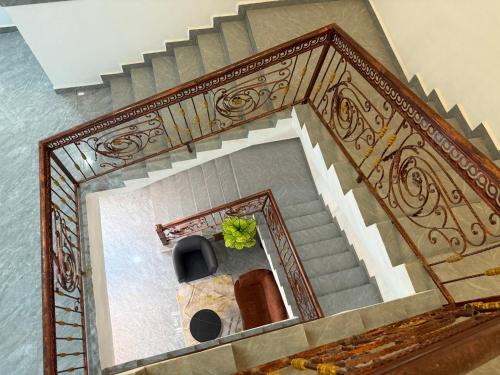 el patevadan hotel and suites