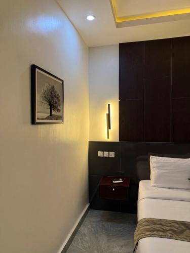 el patevadan hotel and suites