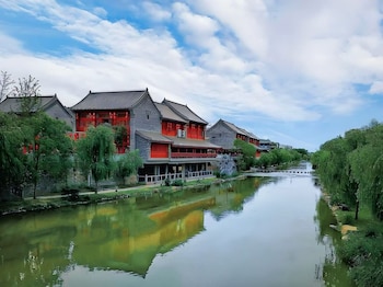 Qichi Waterfront B&B Hotel,,3 star