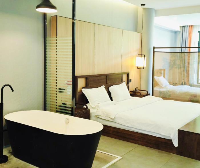 qichi waterfront bandb hotel