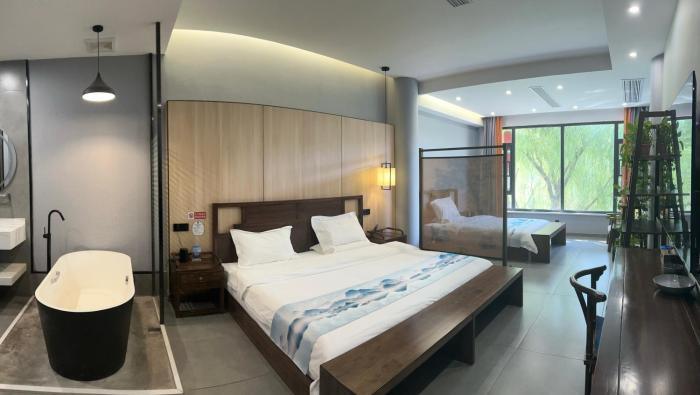 qichi waterfront bandb hotel