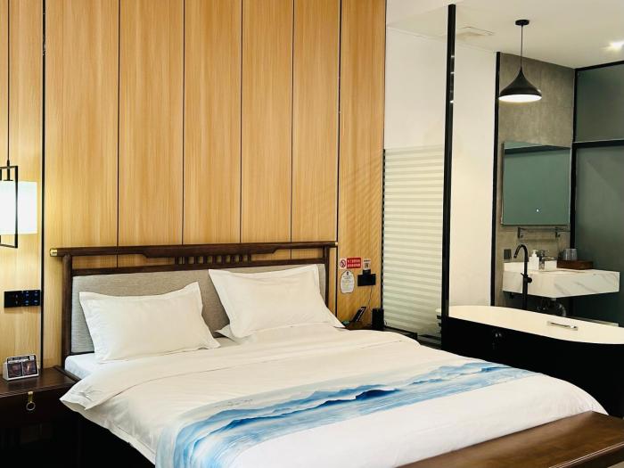 qichi waterfront bandb hotel
