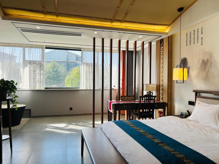 qichi waterfront bandb hotel