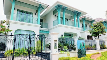 jm tropical villas