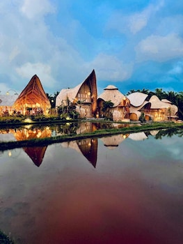 green lander ubud
