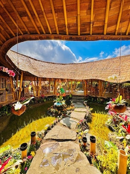 green lander ubud