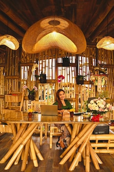 green lander ubud