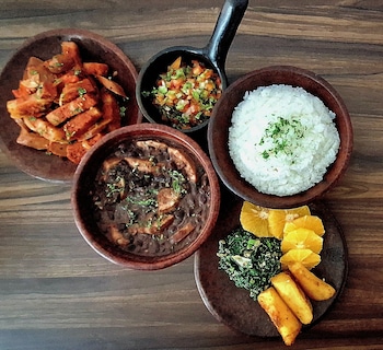 green lander ubud