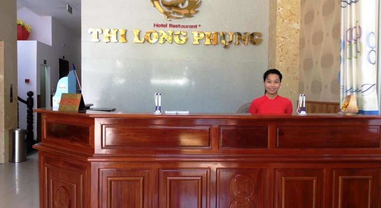 thi long phung hotel