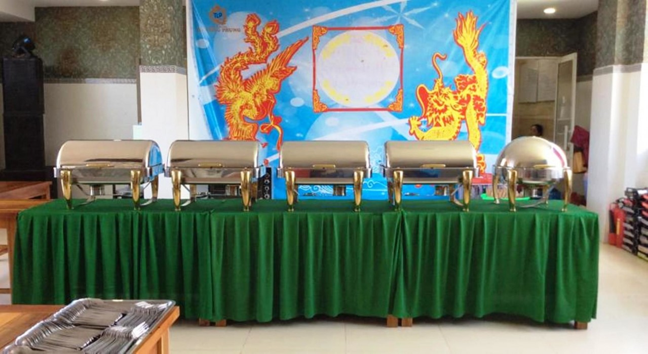 thi long phung hotel