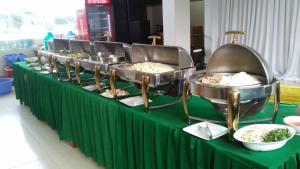 thi long phung hotel