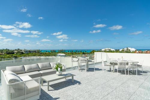 ellipse resort grace bay
