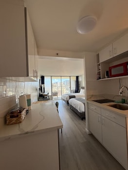 island colony hotel