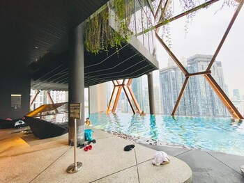 Scarletz Klcc By Miami Hospitality,,5 star