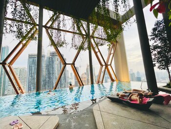 Scarletz Klcc By Miami Hospitality,,5 star