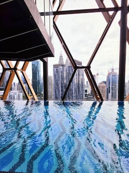 scarletz klcc by miami hospitality
