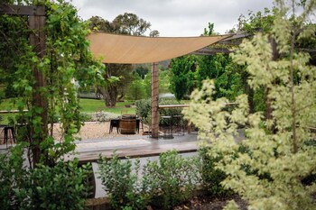 Redwood Park Wollombi,,5 star