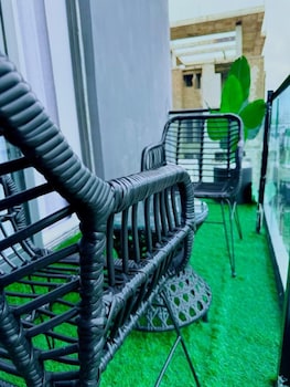 tour addicted luxury villa