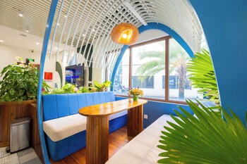 lotus home cafe budget