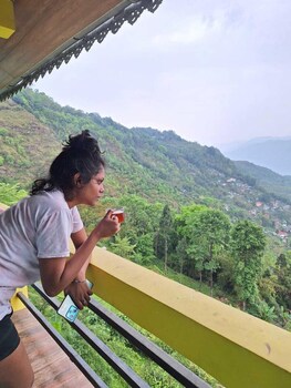 nambang homestay tinchuley