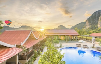 paradise mountain view resort