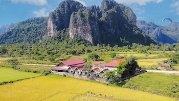 paradise mountain view resort