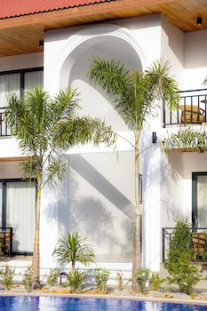 paradise mountain view resort
