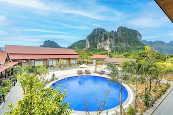 paradise mountain view resort