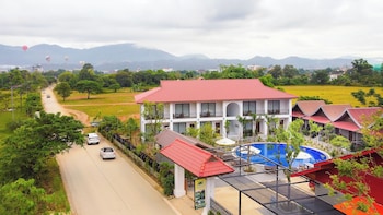 paradise mountain view resort