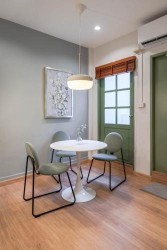 bluehouse191 hometel