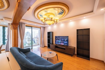 Tyms Xujiahui Premium 2Br Apt Metro,,3 star