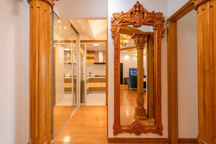 tyms xujiahui premium 2br apt metro