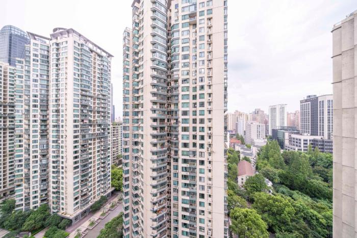 tyms xujiahui premium 2br apt metro