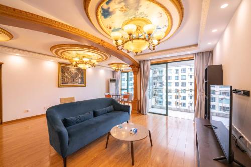 tyms xujiahui premium 2br apt metro