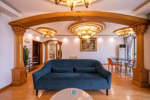tyms xujiahui premium 2br apt metro