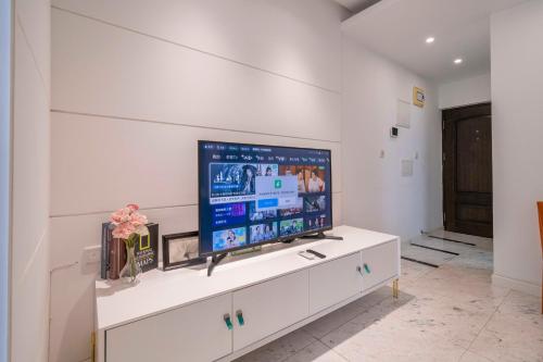 tyms 1br apt tianshan dynasty view