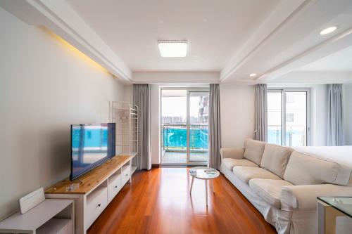 tyms xujiahui modern 1br apt