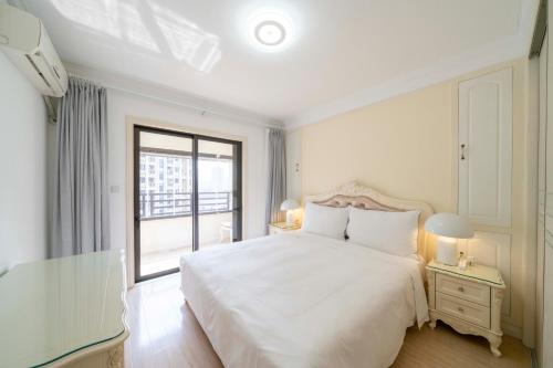 tyms 2br apt xujiahui dacheng residence