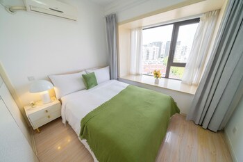 Tyms Modern 2Br Apt Xujiahui Dacheng,,3 star