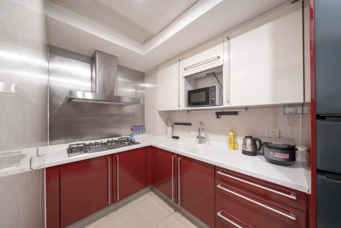 tyms 2br apt hongqiao yucui garden