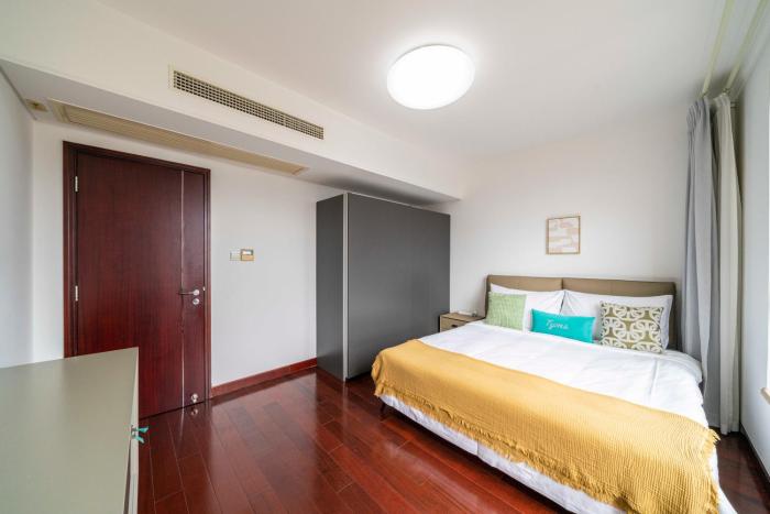 tyms 2br apt hongqiao yucui garden
