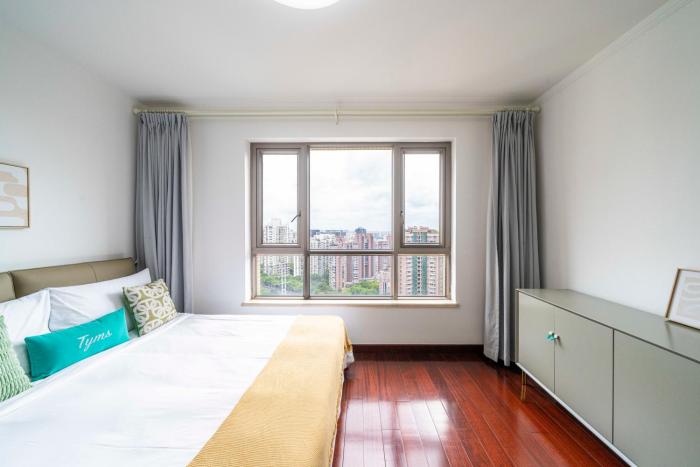 tyms 2br apt hongqiao yucui garden