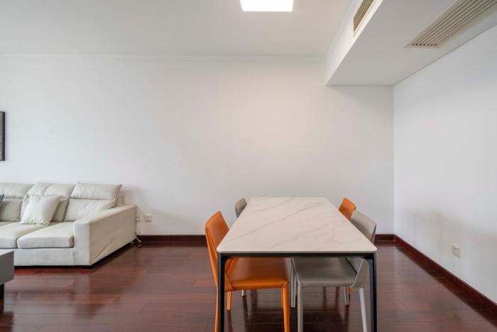 tyms 2br apt hongqiao yucui garden