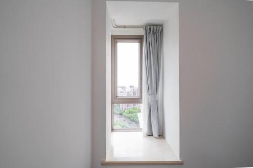 tyms 2br apt hongqiao yucui garden